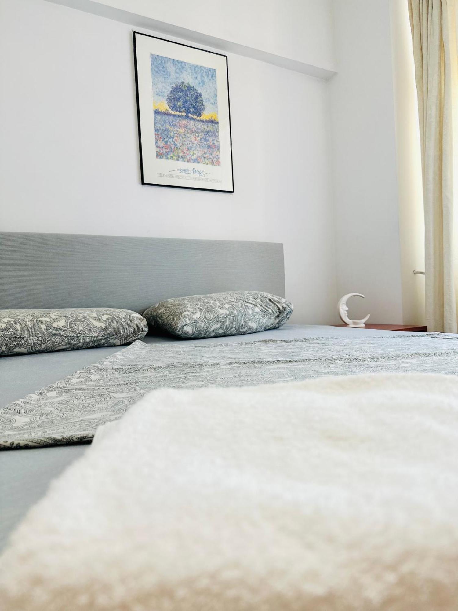 Tranquil Unirii Residence - Elegant & Spacious Living With Parking Steps From Parliament Boekarest Buitenkant foto