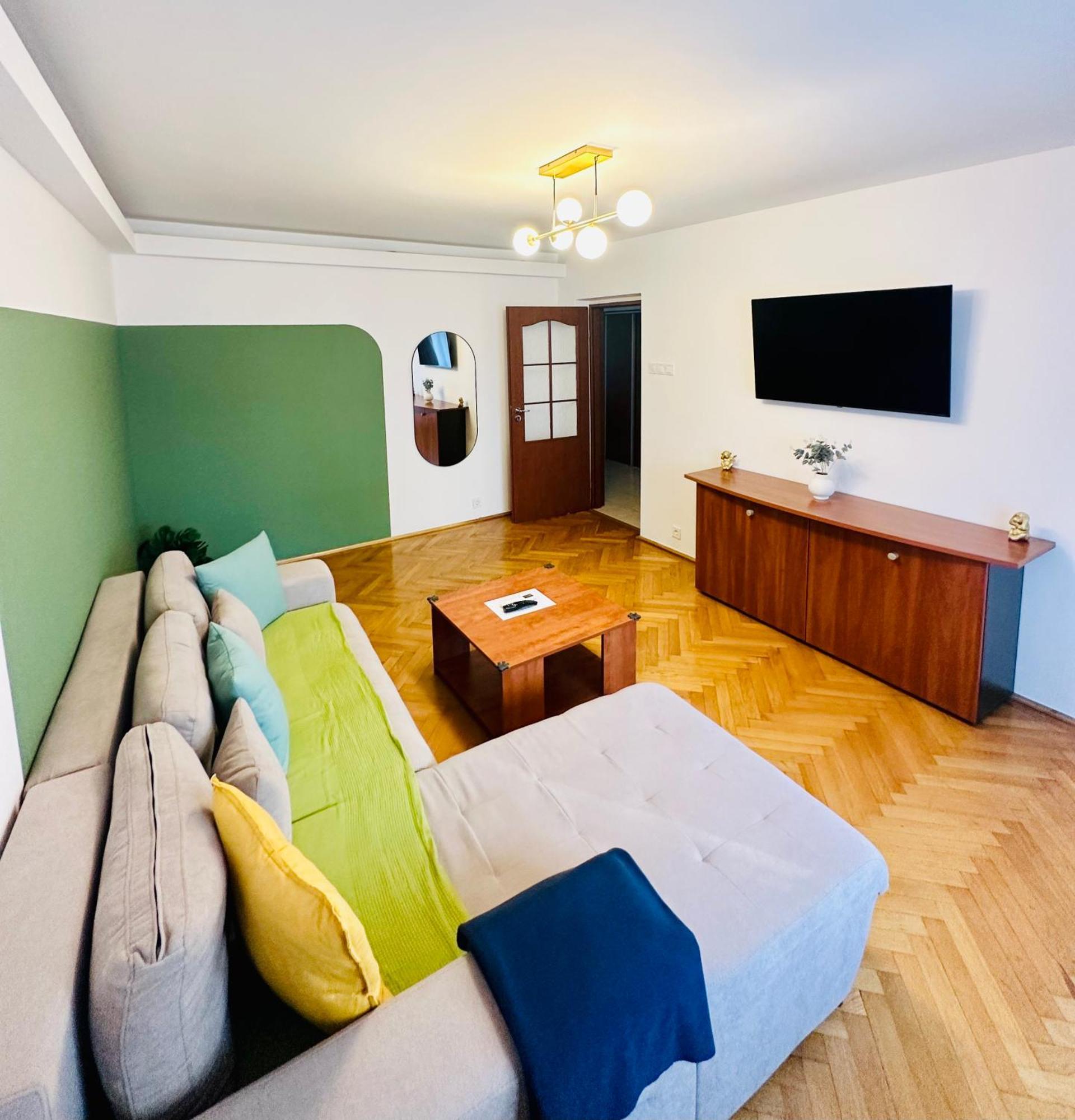 Tranquil Unirii Residence - Elegant & Spacious Living With Parking Steps From Parliament Boekarest Buitenkant foto